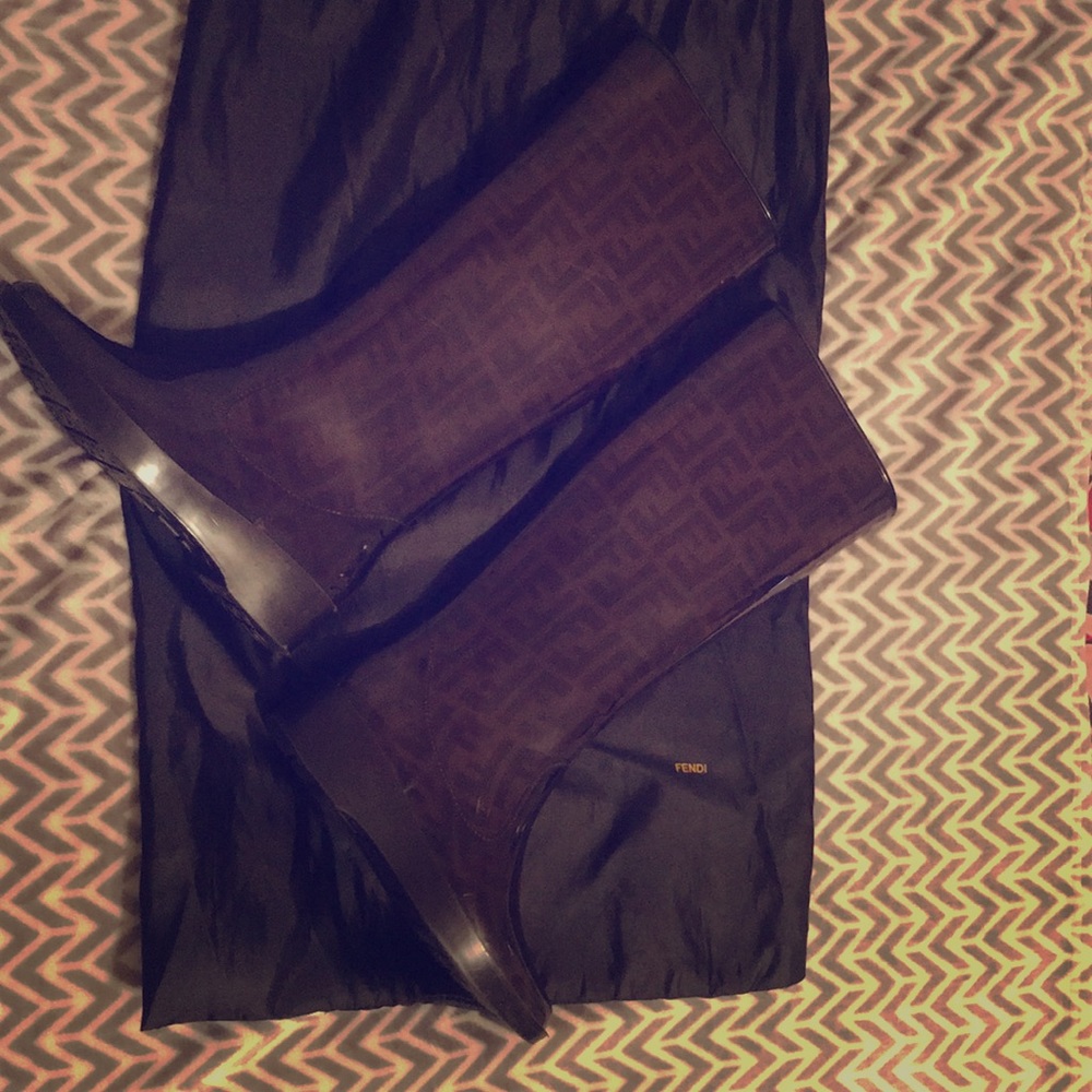 Authentic Fendi Rainboots w/original care bag.